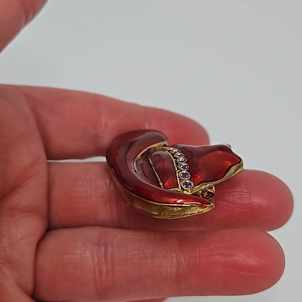 Cowboy Hat Brooch Pin Red Enamel Gold Tone